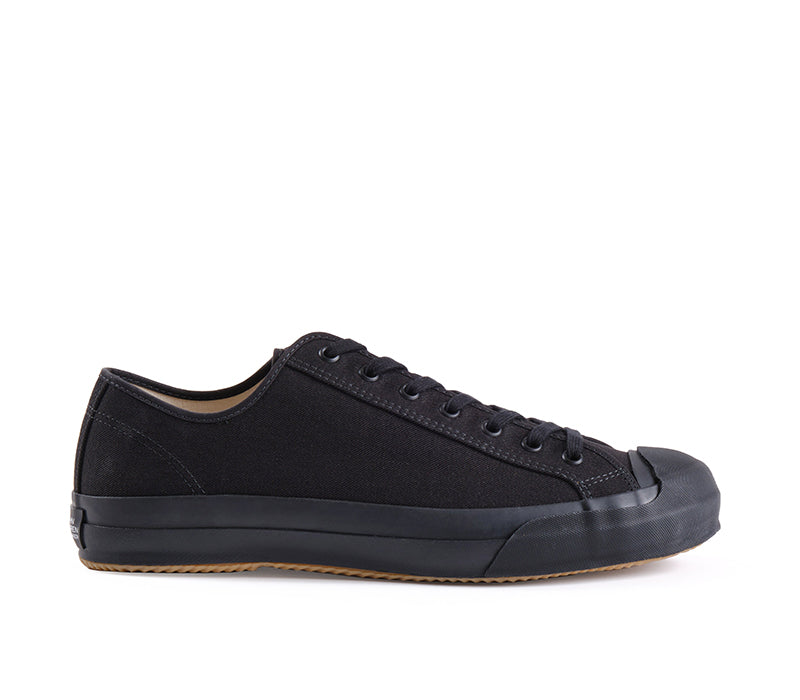 JLB CHAMPION SNEAKERS / SOLID BLACK