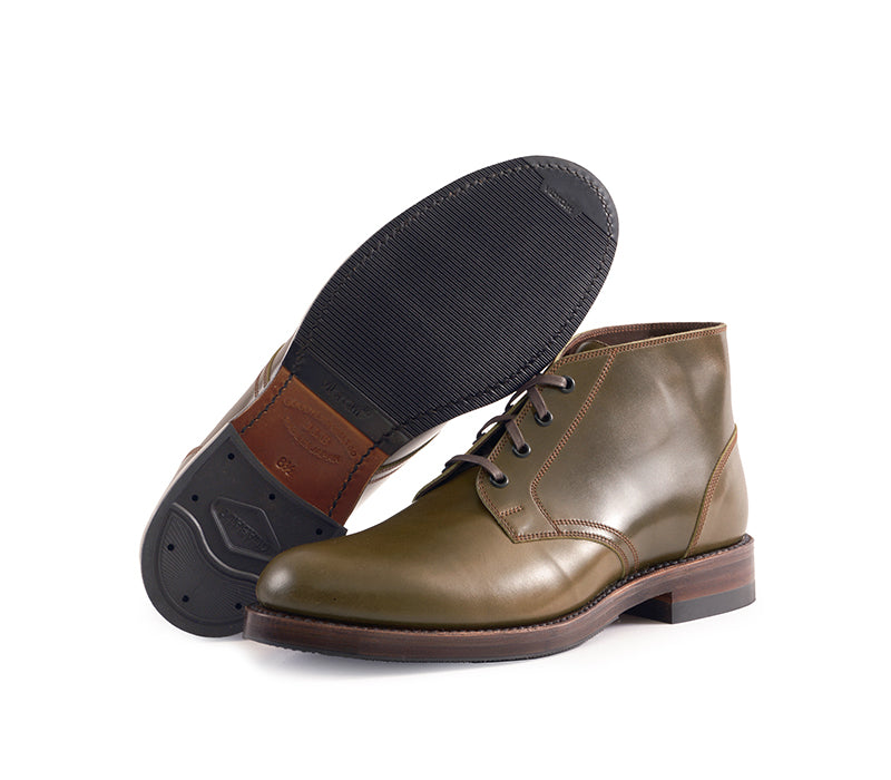 【PRE-ORDER】THE STEADFAST CHUKKA BOOTS / SHINKI HIKAKU SHELL CORDOVAN OLIVE