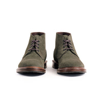 THE STEADFAST CHUKKA BOOTS / JAPANESE SUEDE OLIVE