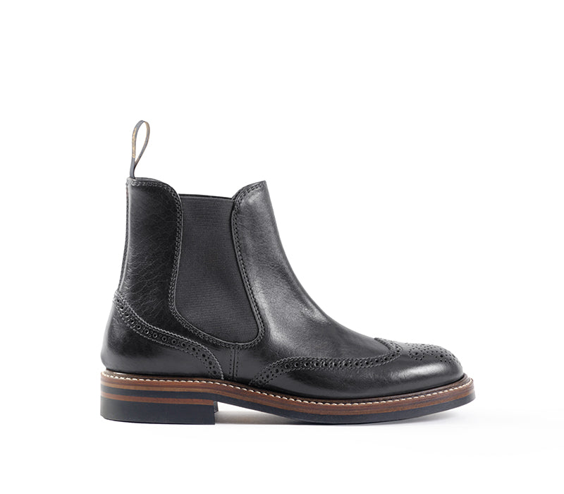 MEDALLION BROGUE CHELSEA BOOTS / SHINKI HIKAKU HORSEBUTT BLACK