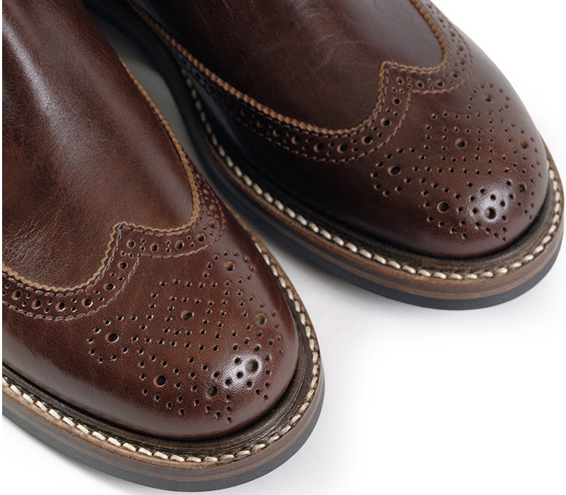 MEDALLION BROGUE CHELSEA BOOTS / SHINKI HIKAKU HORSEBUTT DARK BROWN